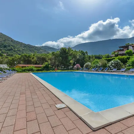 Altaluna-6 By Interhome *